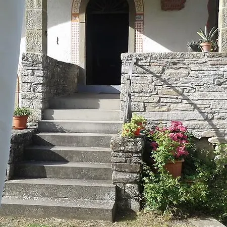 Agriturismo Brenzone Farm stay Firenzuola