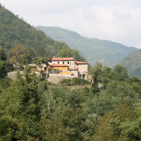 Farm stay Agriturismo Brenzone Firenzuola
